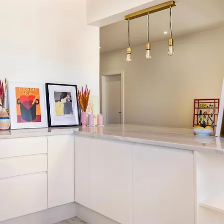 Big 4beds With Terrace, 15 Mins To Lisbon *