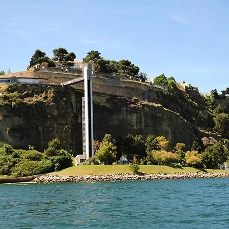 Big 4beds With Terrace, 15 Mins To Lisbon