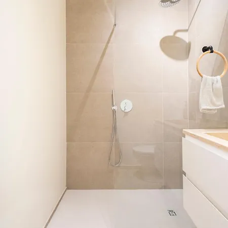 بيت للعطل Big 4beds With Terrace, 15 Mins To Lisbon *