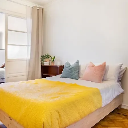 Big 4beds With Terrace, 15 Mins To Lisbon Casa de Férias *