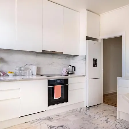 Big 4beds With Terrace, 15 Mins To Lisbon Casa de Férias