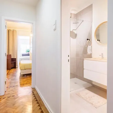 Big 4beds With Terrace, 15 Mins To Lisbon