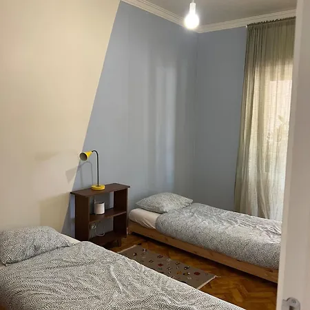 Big 4beds With Terrace, 15 Mins To Lisbon