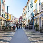 Big 4beds With Terrace, 15 Mins To Lisbon * Almada